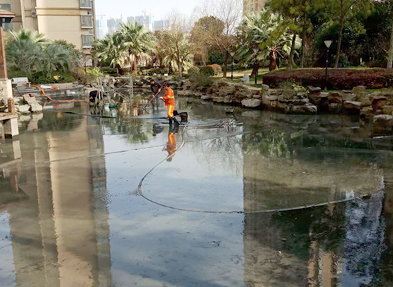 海州景观池淤泥清理